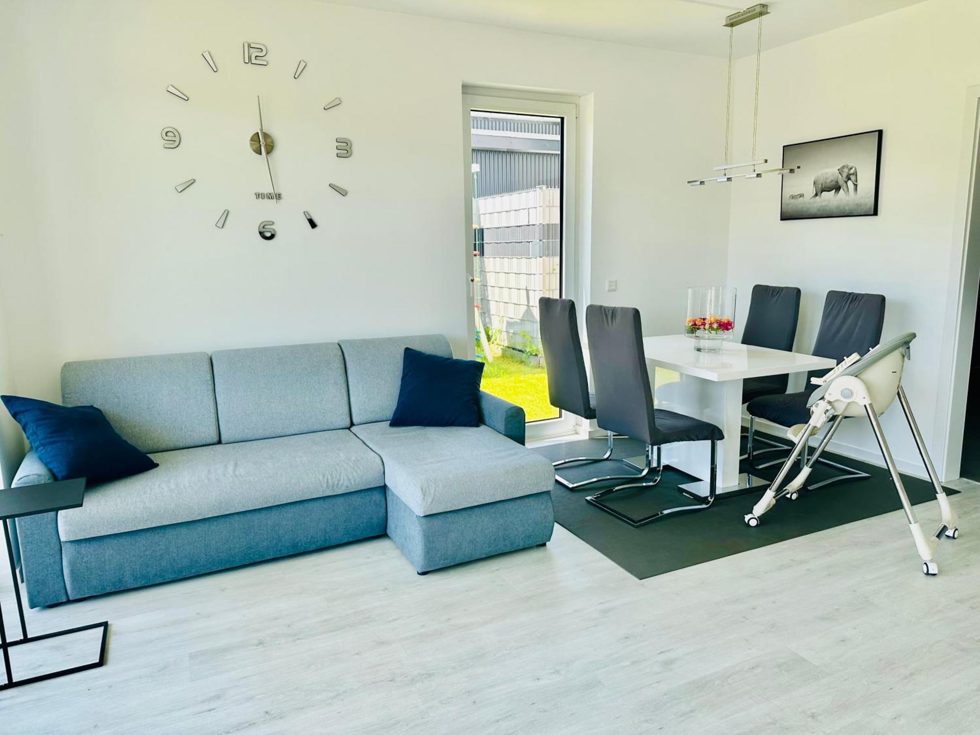 רמשייד Neue Doppelhaushaelfte Mit Terrasse, Balkon Und Garten מראה חיצוני תמונה